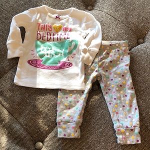 CARTERS girls 6 month Tea pajamas